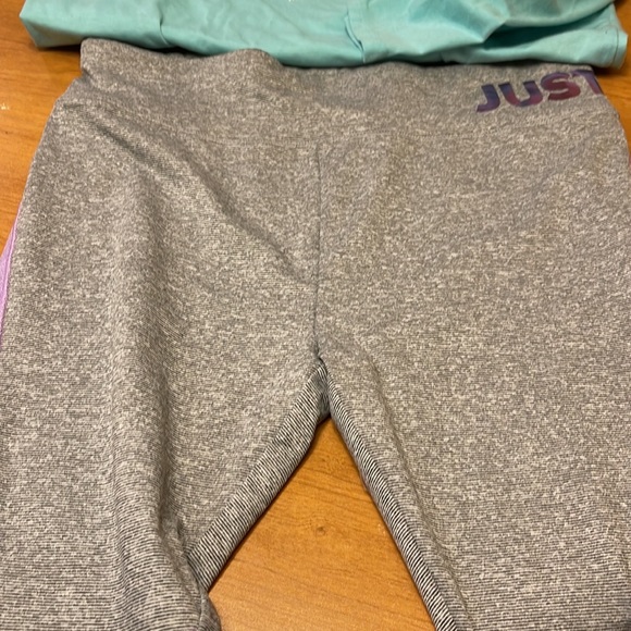 Girls Justice Dance shirt with stylish leggings - Picture 3 of 3